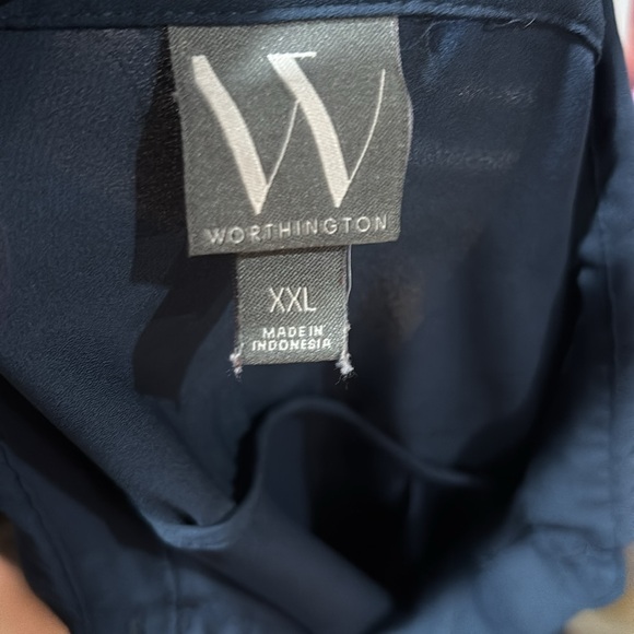 Women's Sleeveless Button-Up Top - Blue - Picture 4 of 5